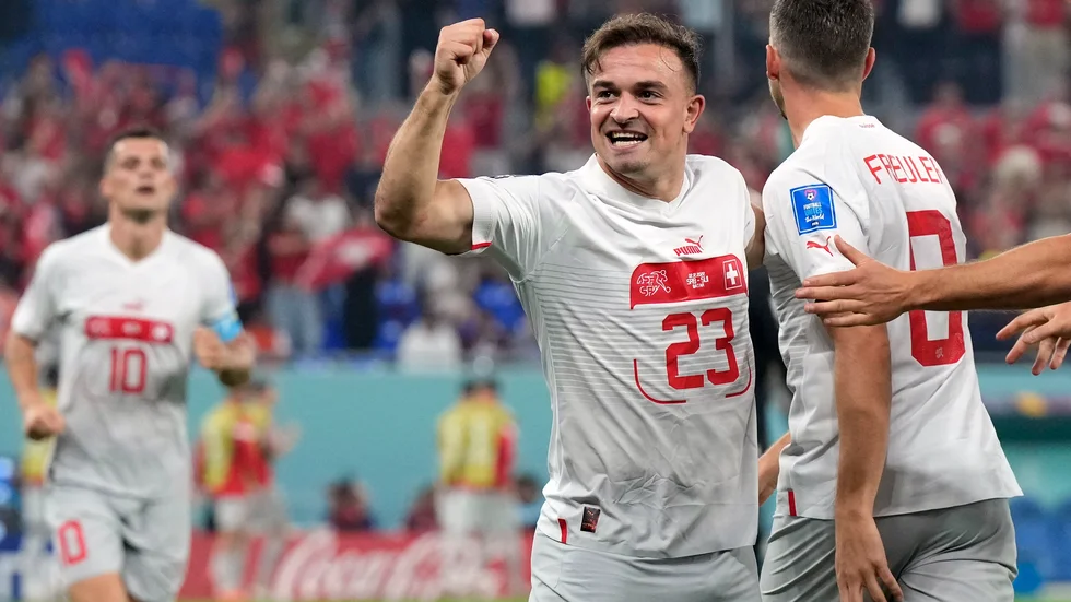 Xherdan Shaqiri och Schweiz får spela åttondelsfinal på tisdag.