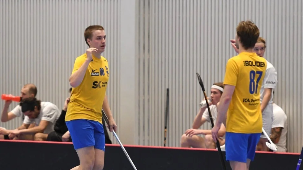 Filip Helander svarade för dubbla mål i Rönnskär 11–10-seger.