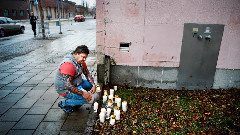 Skakad. Pontus Öberg är skakad efter mordet som inträffade mittemot hans krog.  ”Jag har jobbat 25 år på krogen och det här är det värsta som jag varit med om 		någonsin”