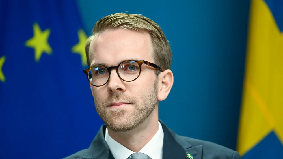 Andreas Carlson vill - efter mindre justeringar - låta bygga Ostlänken. 