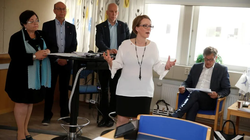 PRESSKONFERENS. Sparpaketet prestenterades av landstingsråden och landstingsdirektören vid lunchtid på måndagen.