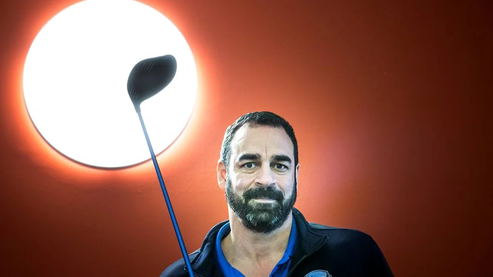 PASSION. Golfen är Jens Tillmans passion. Basketen är hela hans liv. ”Bara när jag spelar golf slipper jag tänka på basketen”, säger han och avslöjar att han                    har åtta i handicap.