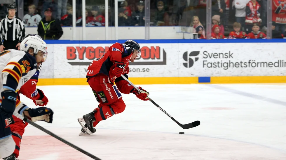 Hampus Plato är hos IK Oskarshamn och missade VIK:s tisdagsträning. Men förhoppningen är att forwarden snart ska vara tillbaka igen.