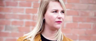 Debutant: Känsliga läsare varnas för Maria Jönssons morbida "Versus"