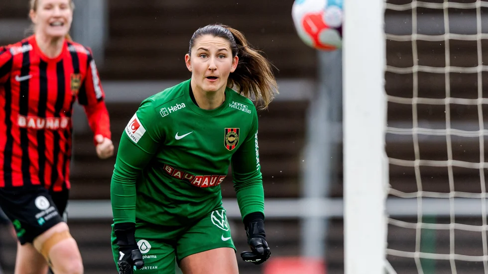 Ersmarkstjejen Lovisa Koss och hennes BP ställs i helgen mot IK Uppsala i kampen om fortsatt spel i damallsvenskan. Dubbelmötet avgörs sedan på Grimsta IP nästa helg.