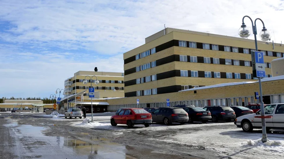REDUCERAR. Sommaren är kärv på Gällivare sjukhus, brist på sjuksköterskor innebär en reducering av antalet vårdplatser.
