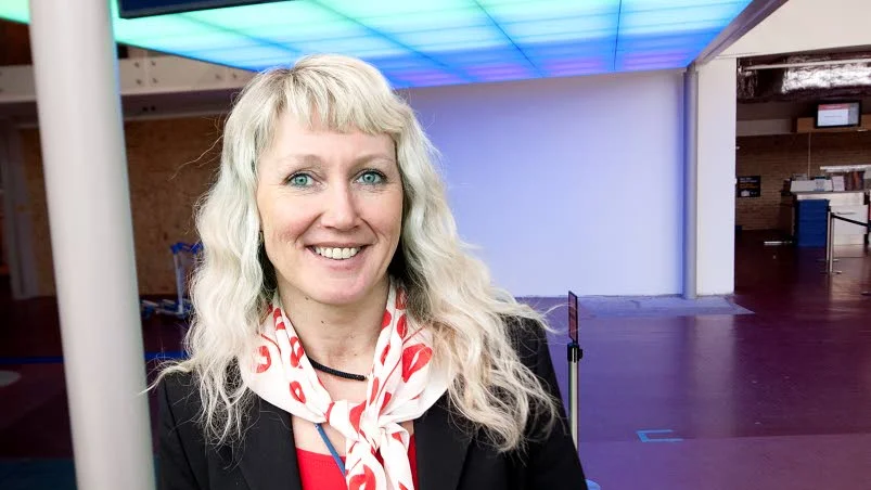 Swedavias stationschef Ann-Christin Viklundvill ha belysning på Lulviksvägen till flygplatsen.