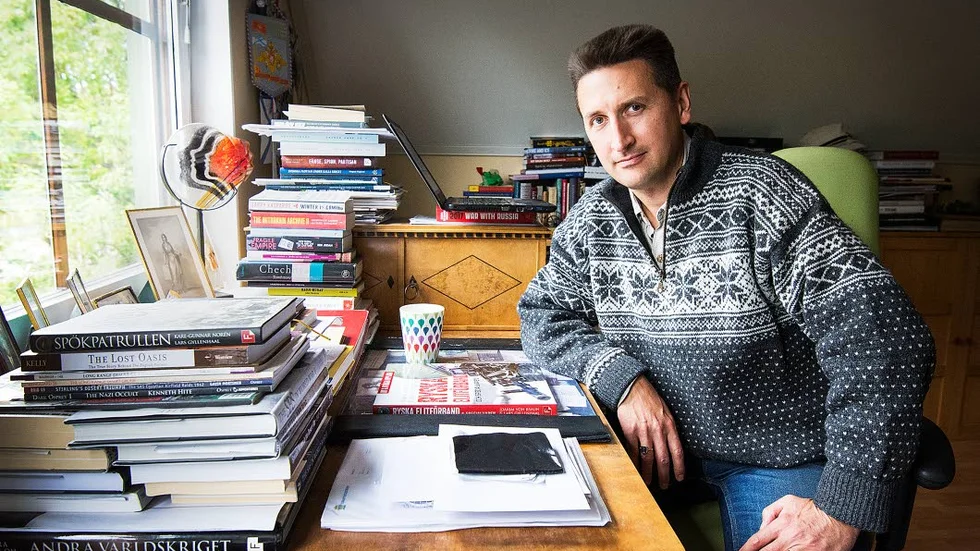 PSYKNINGAR. Rysslandskännaren Lars Gyllenhaal är inte imponerad av SVT:s rapportering. "Väldigt många frågetecken, väldigt konstigt. Otydliga formuleringar",