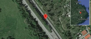 Singelolycka på E4 - helt stopp i ett körfält