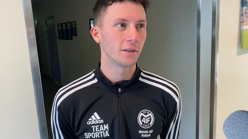 Motala AIF:s comebackande Ivan Rako intervjuas av Jens Bollius efter drömmålet mot Åtvidaberg, matchen slutade 1-1, på Kopparvallen.