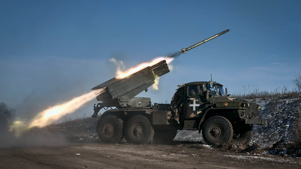 En ukrainsk robot avfyras mot ryska mål.