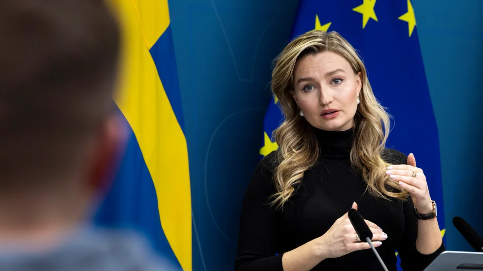 Måndag 9 januari höll energi- och näringsminister Ebba Busch en pressträff om nya åtgärder för att stötta hushåll mot bakgrund av höga elpriser.