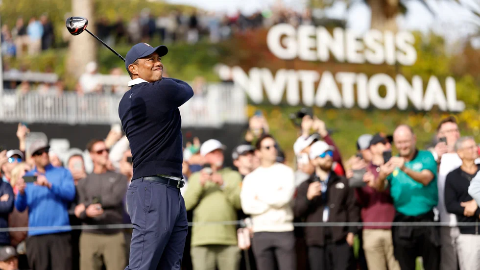 PGA-tävlingen i Los Angeles är Woods första på sju månader.