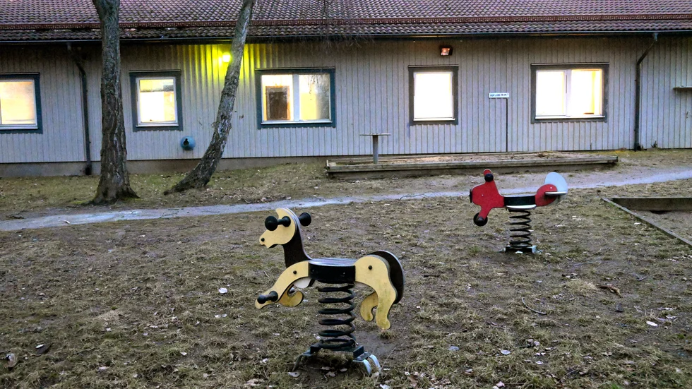 Skribenten menar att kooperativa förskolor kan vara ett alternativ när kommunens resurser inte räcker till.