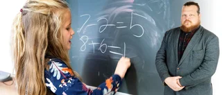 Bra av regeringen – mer undervisning överlägset längre skolgång