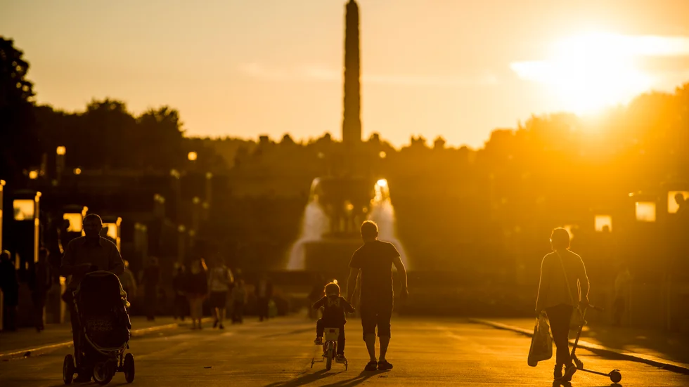 Listan med de mest populära namnen på nyfödda i Norge toppas av två namn på N. Bilden är tagen i Frognerparken i Oslo. Arkivbild.
