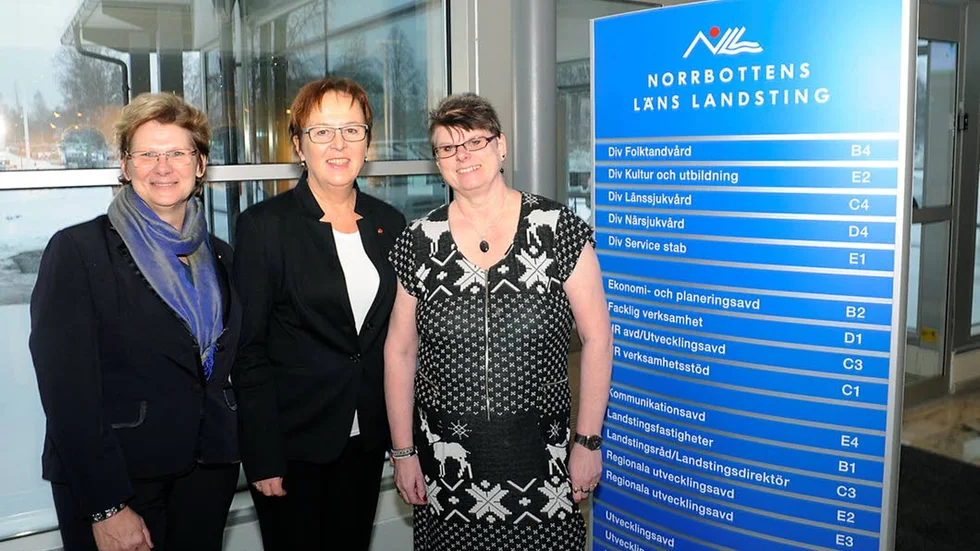 RÖDGRÖNT STYRE. Kristina Enholm (MP), Karin Åström (S), och Christina Snell Lumio (V) är överens om att deras partier ska fortsätta att styra Norrbottens läns landsting tillsammans. Men det skadar inte att göra ännu fler partier delaktiga i de tunga sjukvårdsbesluten.