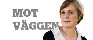 Anneli Furmark mot väggen