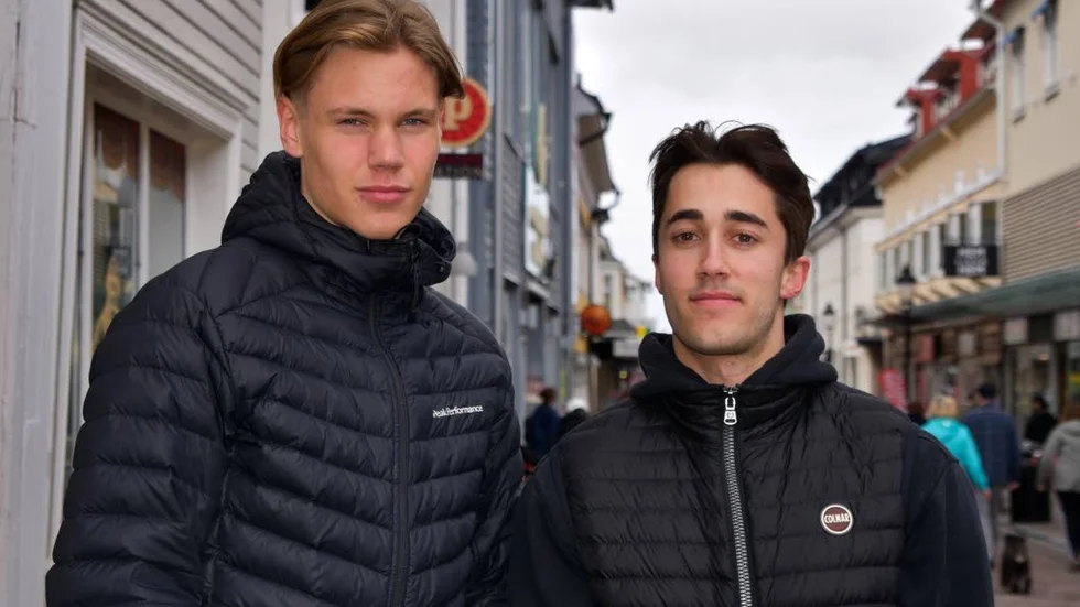 Elis Hupponen, 18, Piteå: "Ja, det är vanligt att dricka. Det känns som att nästan alla ungdomar dricker". 

Isak Ek, 20, Övertårneå: "Igår var det ju valborg så då märkte man av att det var mycket alkohol. Alla högtider är väl så".