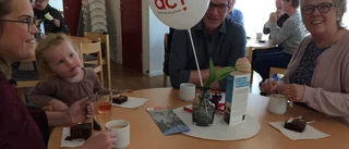 Festligt fika invigde Act Svenska kyrkan