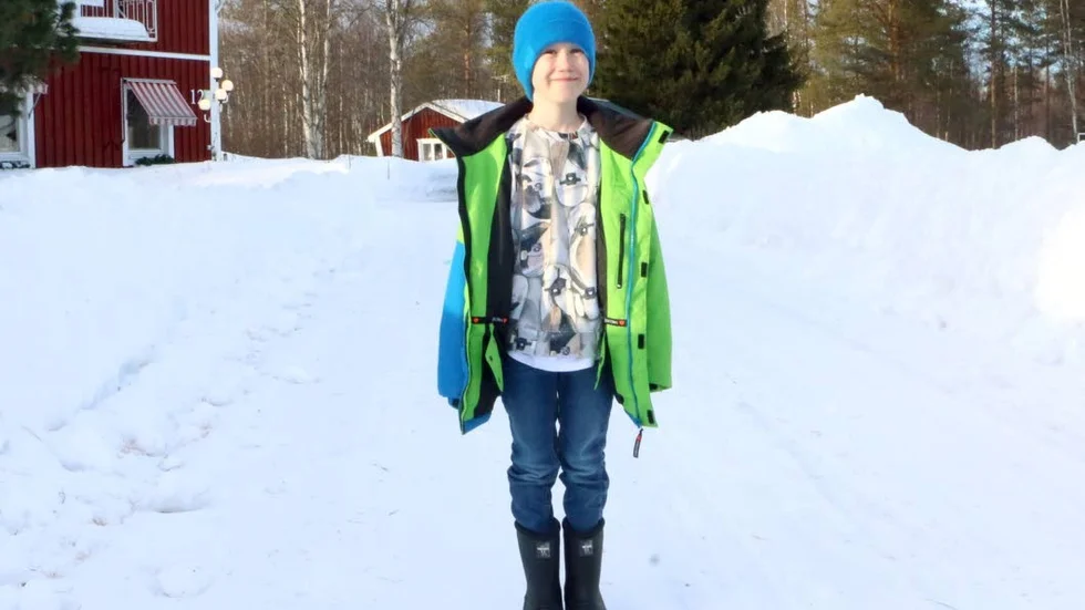 Kommunens beslutsfattare ger inget hopp för Ruben Björklund. Reglerna är benhårda och då spelar det ingen roll om det skiljer sju eller 70 meter. Om inte förvaltningsrätten går på familjens linje så dras skolskjutsen in den 1 april.