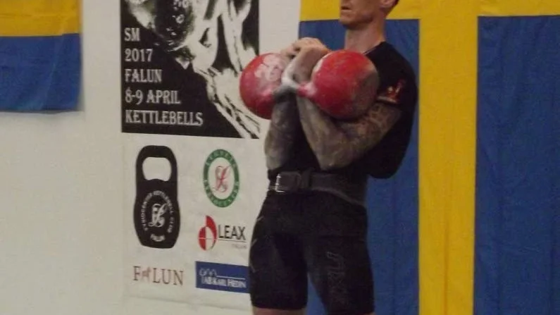 Fredrik Berglund,True Grit, tog SM-silver i long cycle, i kettlebell.