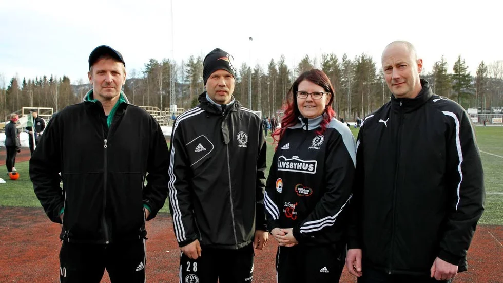 Tränare. Lars Westerlund, Niklas Högkvist, Viktoria Viklund och Tommy Granström.