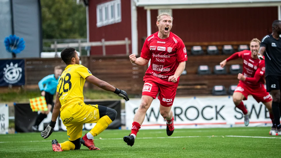 Gustav Rönnbäck-Wallin kliver in i ledarstaben och ska bland annat fungera som en länk mellan a-laget och akademilaget.