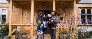 Familjen lever på att rädda ödehus och gamla byggnader – har tusentals följare på Instagram