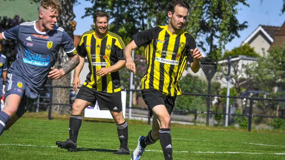 Är Simon Larsson, till höger, på Vimmerbys radar?