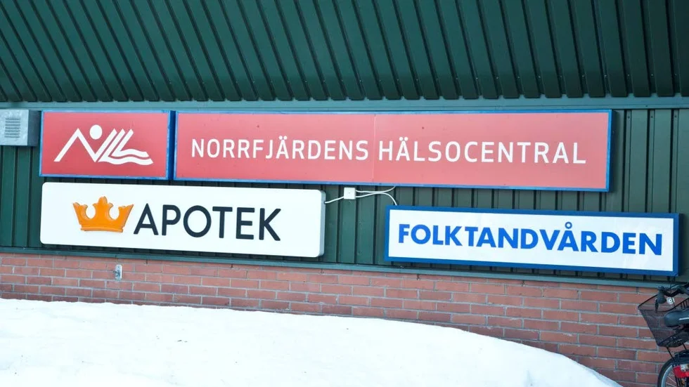 Folktandvårdens flytt är redan beslutad och på tisdagen beslutade landstinget att även hälsocentralen stängs under året. (Arkivbild)