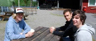 Full aktivitet i tolv timmar