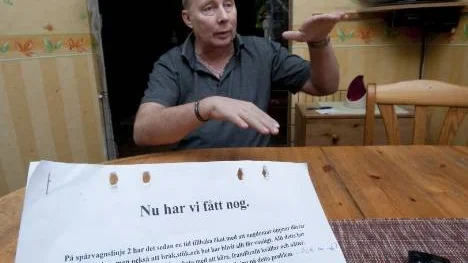 Skyddsombudet Bo Lingestig säger att situationen på linje 2 till Ringdansen är ohållbar just nu. Överfallslarm och mer förarstöd är två åtgärder som nu kommer att diskuteras med arbetagivaren Veolia.