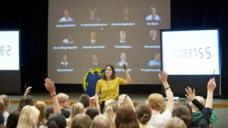Hur många vill se filmen om hur en forskares vardag ser ut, undrar Klara Andersson.