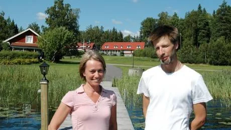 Yvonne Lindberg och Ola Johansson har drivit Sandvik gård sedan starten år 1994. Foto: Emma Edström