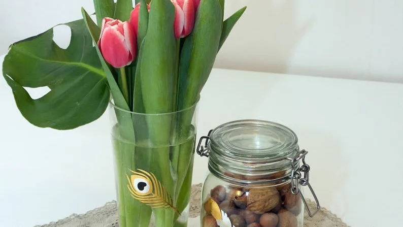 Tatuerade saker av glas.
