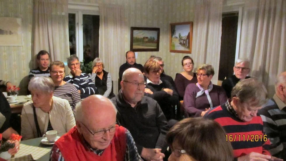 Publik. Sture Berglund berättade om ”Trädgårdar vid havet” på Solandergården häromkvällen.