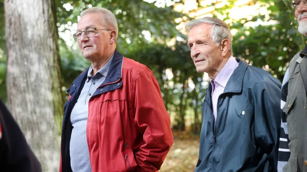 Polisjubiarer. Evan Gustafsson och Bo Sonelin var två av de 50-årsjubilerande polispensionärerna på måndagen.