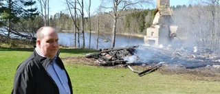 Vill fortsätta trots branden