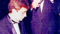Vid orgeln Robert Grudzien. Panflöjtisten heter Georgij Agratina. Båda är högt rankade konstnärer på sina instrument.