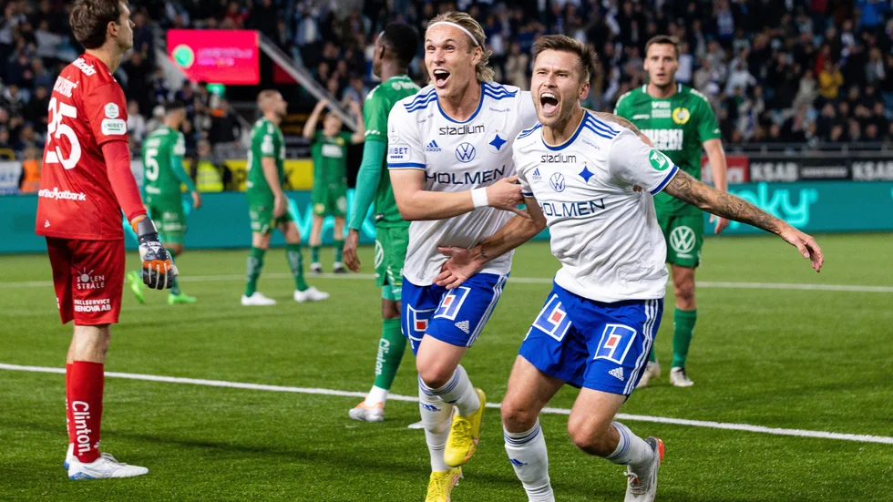 IFK:s Arnor Sigurdsson och Arnor Traustason jublar. 