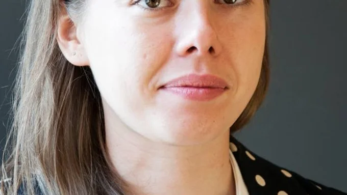 Eliaveta Konovalova, kuratorsassistent, berättar att utställningen startade 2012 i Paris som stöd för åtalade Pussy Riot.