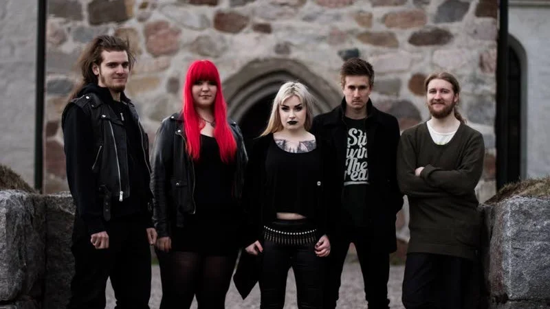 Martin Trygg, Linnéa Burman, Lisa Bjernhagen, Jacob Edström och  Emil Landström är Pitebandet Unvoid som funnits i ett år och är aktuella med en ny demo.