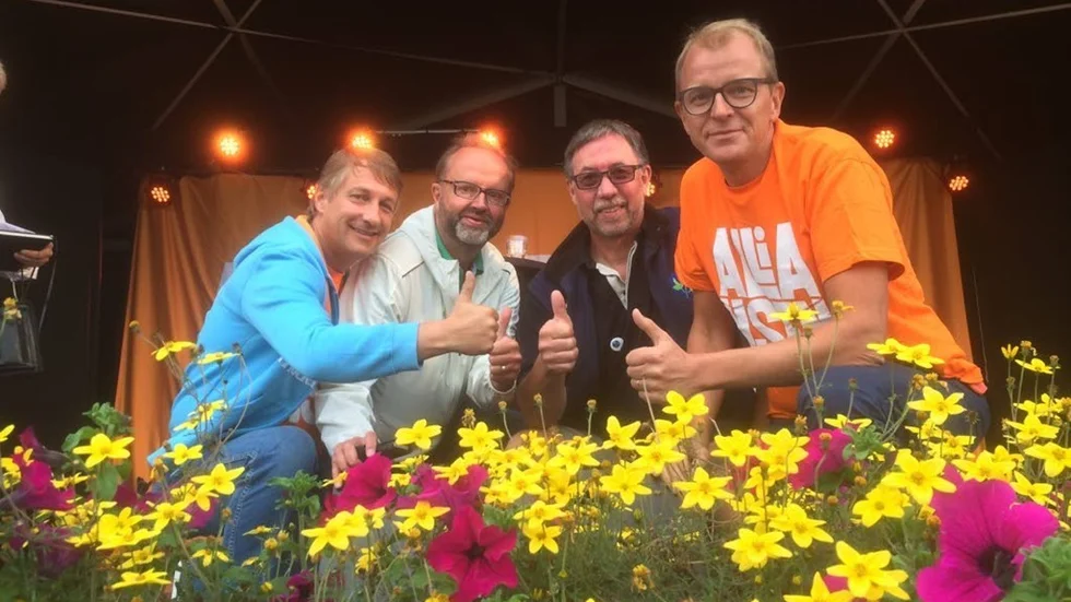 Alliansens riksdagskandidater presenterade sig på lördagen på Nolia då det var Alliansen dag. Christer Hammarbergh (M), Stefan Tornberg (C), Anders Pettersson (KD) och Jens Sundström (FP).