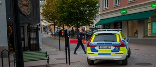 16-årig Nyköpingsbo anhållen – kumpanen ännu på fri fot ✓Åklagaren: Troligtvis användes kolsyrepistol