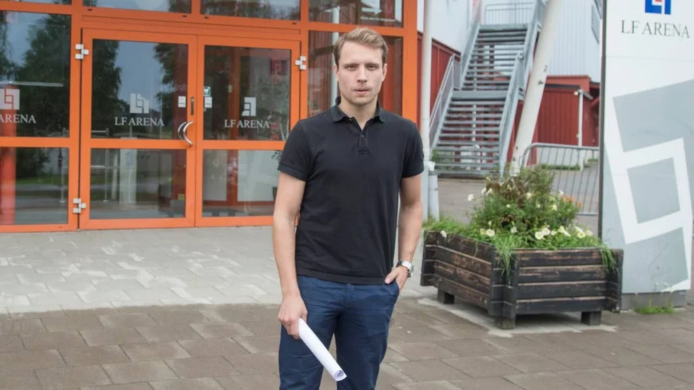 Magnus Isaksson skrev på ett nytt kontrakt med Piteå HC. Det sträcker sig till våren 2020. (Arkivbild)