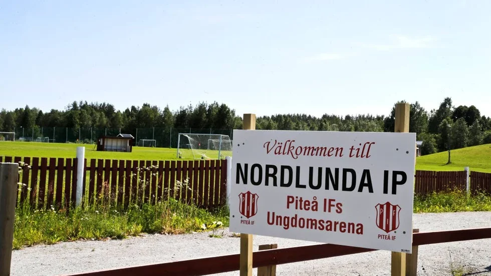 Piteå IF:s ungdomsarena är i gigantiskt behov av upprustning efter att en flytt av verksamheten till Norrstrandsområdet fick tummen ner.