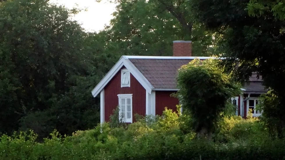 En undersökning visar att många ser sitt fritidshus som ett ständigt projekt. (arkivbild)