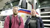 Lärarna Roger Liljebjörn och Stig Larsson på TUC på Bråvalla har stoppats av Vägverket inför ett prov som ger dem rätt att examinera elever för körkort.
FOTO: ROBERT SVENSSON