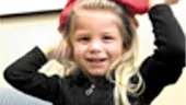 Allra helst vill Isabella få godis i julklapp av julkonken.  Jag älskar godis.
FOTO: JANNE FORSBY